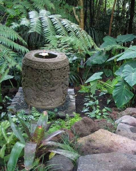 Arapito Stone Pot